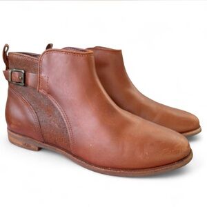 UGG Leather Ankle Boots Buckle Detail Wool Lined Cognac Brown Women's 7.5 EUC